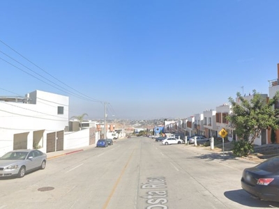 Hermosa casa remate en Col. Colinas Debaja California, Tijuana, Baja California!