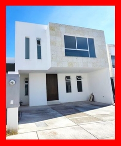 POR SEGUNDO ANILLO CASA EN VENTA AGUASCALIENTES