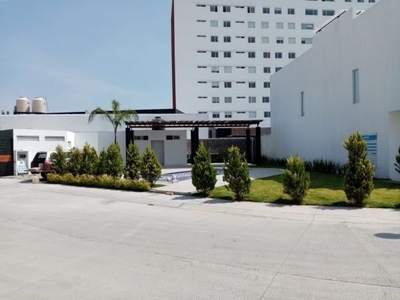 Precioso Departamento en Juriquilla, Junto a UVM y Fresko, 3 Recámaras, Alberca