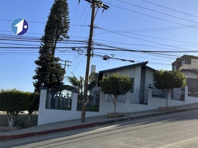 Se renta casa de 3 recámaras en Jardines de La Mesa, Tijuana