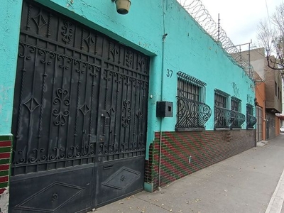 SE RENTA CASA EN MELCHOR OCAMPO MIGUEL HIDALGO $42,000