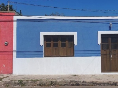 SE VENDE CASA COLONIAL REMODELADA Y AMUEBLADA EN CENTRO DE MÉRIDA