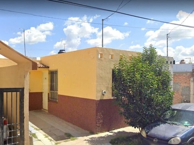 VENTA CASA REMATE - Fraccionamiento Bajío de las Palmas