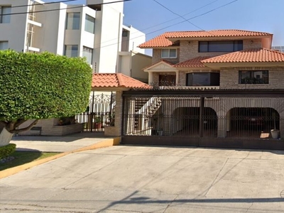Venta de casa con 5 habitaciones, oportunidad en Naucalpan de Juárez
