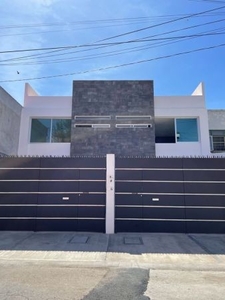 VENTA DE CASA EN COL. GRANJAS SAN ISIDRO. POR LA BUAP