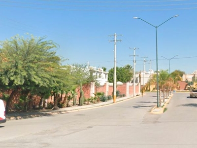 VENTA DE CASA EN FRACCIONAMIENTO EN VILLAS DE LA IBERO, TORREÓN COAHUILA.