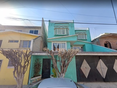 VENTA DE CASA EN IZTAPALAPA, REMATE BANCARIO. COL. CERRO DE LA ESTRELLA