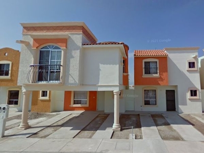 Venta de Casa en Villas del Sol, Torreon, Coahuila. Remate Bancario.