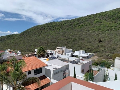 Residencia en venta en Cumbres del Cimatario Qro.