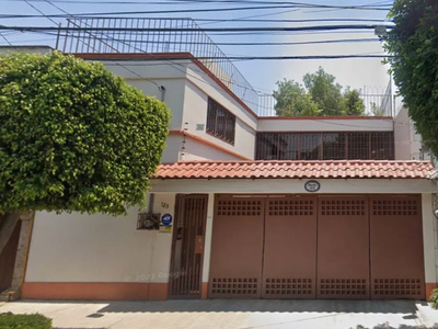 Casa A La Venta En Del Carmen, Coyoacán, Insuperable Remate Bancario