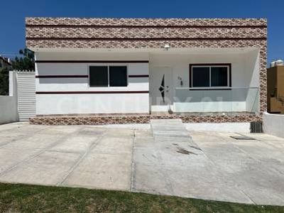 Casa en Venta en Cumbres del Cimatario, Huimilpan, Querétaro