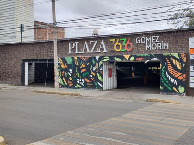 En Renta Locales Comerciales Plaza Gómez Morín 3636 , Irapuato, Guanajuato A. C.