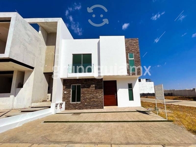 Casa Nueva En Venta Coto Austriaco Valle Imperial