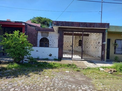 Casa venta en Col. Insurgentes en Colima