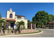 villa rosario residencial los mangos, en esquina en comunidad privada