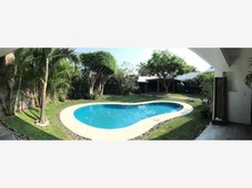 Impecable casa con muy buenos espacios acabados de buen gusto completísima, Exce