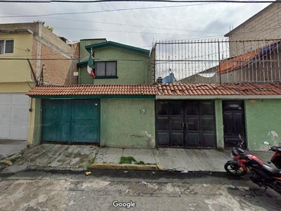 Casa en Venta en Capultitlan Toluca Estado de Mexico REMATE BANCARIO ADM