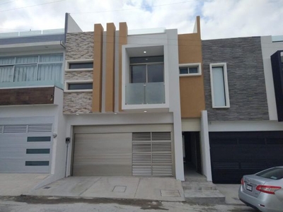 CASA EN VENTA CERCA DE TAMPIQUERA