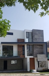 CASA EN VENTA PARQUE CUERNAVACA LOMAS DE ANGELOPOLIS