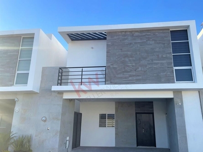 Casa nueva y equipada en renta lista para habitarse Sector Viñedos, Torreón, Coahuila