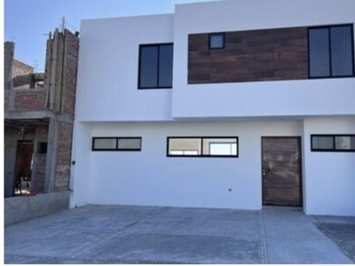 Estrena Casa en Condominio en San Isidro Juriquilla, Qro.