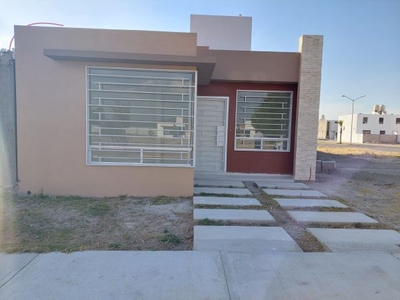 105M2 TERRENO. NUEVA. EN PRIVADA CERCA DE BLVD TORRES Y CARR. CD SAHAGUN. 2 REC