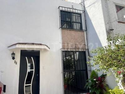 Casa en renta dentro de fraccionamiento en Coyoacán, CDMX