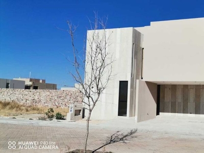 Casa en VENTA en El Campanario Lomas Norte San Lorenzo