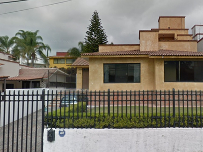 Casa A La Venta Ubicada En Villas Del Mesón, Juriquilla A Un Gran Remate Bancario
