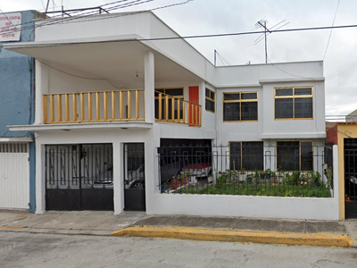 Casa En El Coyol, Gustavo A. Madero. Oportunidad Única De Remate Bancario.