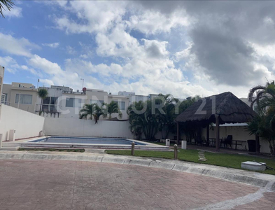 Casa En Venta En Residencial Terrarium Poligono Sur En Cancún