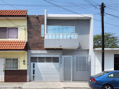 Casa En Venta En Veracruz, Col Centro En Veracruz, Ver.