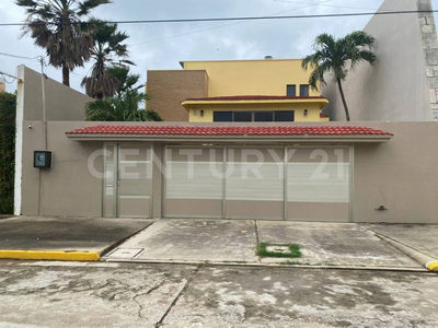 Se Vende Casa En Bellavista 512 Col. Centro Coatzacoalcos, Ver.