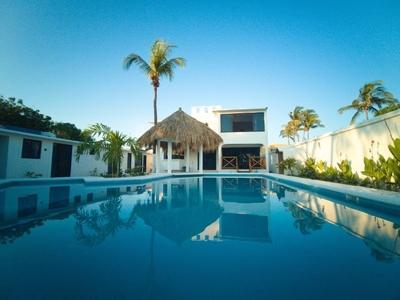 Villa 70m De Playa, Acceso Directo Al Mar, Chef, 30 Personas.