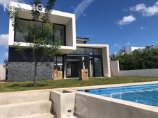 casa en venta en cancun lagos del sol con acabados