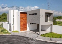 casa estilo contemporaneo para estrenar en