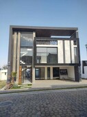 Hermosa casa en venta Lomas de Angelópolis
