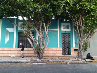 En venta hermosa casa en el Barrio de Santa Lucia, Centro de Merida