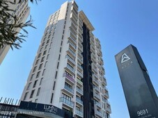 ae. departamento en renta con balcón y vista al lago, centro sur,qro.