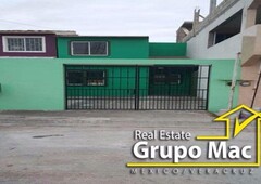 casa en venta en col. residencial el campanario, veracruz.