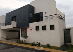 casa en venta en un conjunto residencial, con