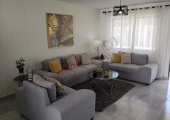 Casa nueva en venta con bodega y sala de TV, en Zákia, El Marques, Querétaro.