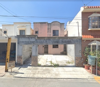 Casa En Hacienda Los Ángeles En San Nicolás De Los Garza De Recuperación Bancaria. Fjma17