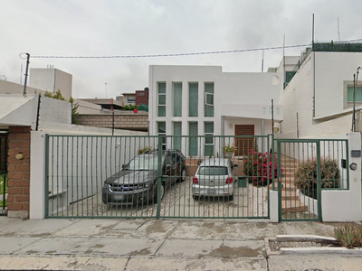 Casa En Venta En Colinas Del Cimatario, Querétaro. Remate