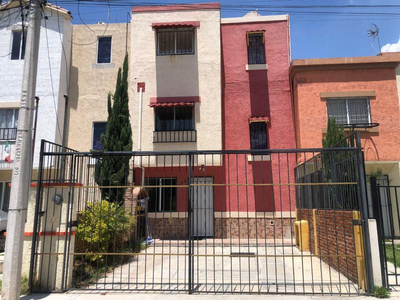 Casa En Venta Fraccionamiento Real De Toledo Al Sur De Pachuca