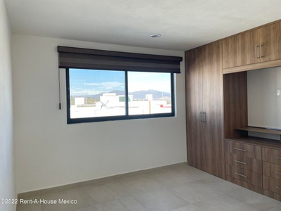 Venta, Casa A Estrenar Con Cocina Equipada. Grand Preserve Juriquilla