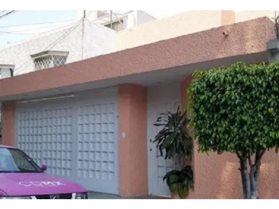 Venta Casa En Jose Balbuena Vera 51, Coapa, Cipreses, Ciudad De México, Cdmx, México *nv*