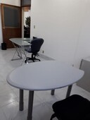 1 cuarto, 15 m amplia oficina con mobiliario