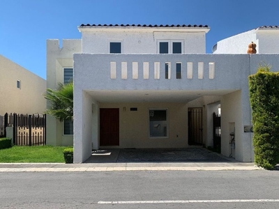 Casa en condominio en renta Colonia Llano Grande, Estado De México, México