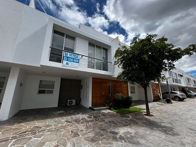 Casa en venta NEVACERRADA, Ciudad Granja.
